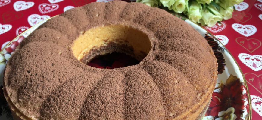 Chec cu aromă de tiramisu – rețetă pas cu pas, ingrediente, sfaturi și tot ce trebuie să știi