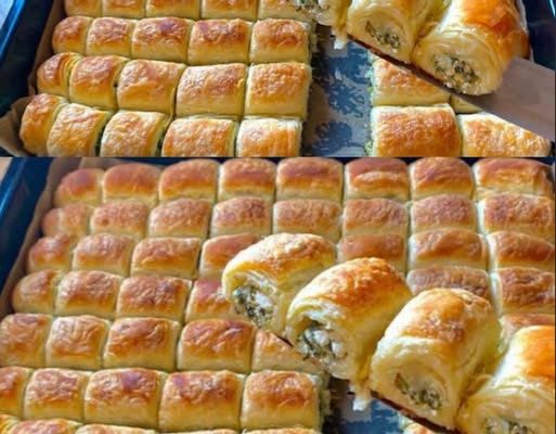 Mini-burekuri rapide care miros îmbietor, iar foile li se despart crocant.