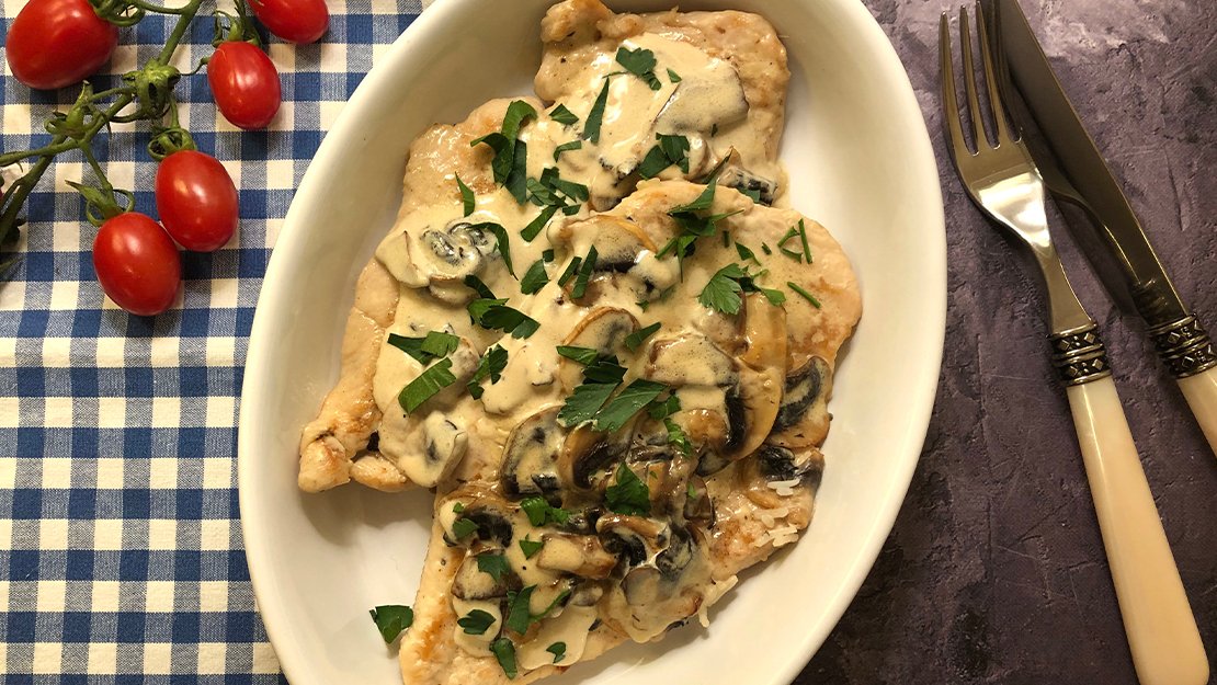 Prepar acest pui cu ciuperci de 3 ori pe săptămână! 😋 Se face ușor, iar gustul este fantastic!